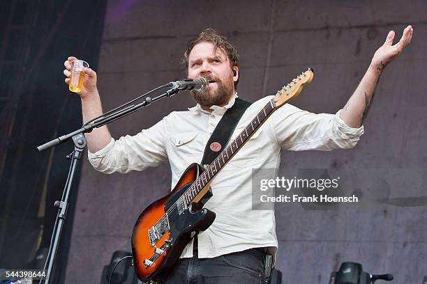 Frightened Rabbit Singer 203 Frank The Rabbit Stock Photos, High-Res Pictures, and Images ...