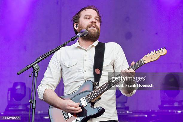 Frightened Rabbit Singer 234 Frank The Rabbit Stock Photos, High-Res Pictures, and Images ...