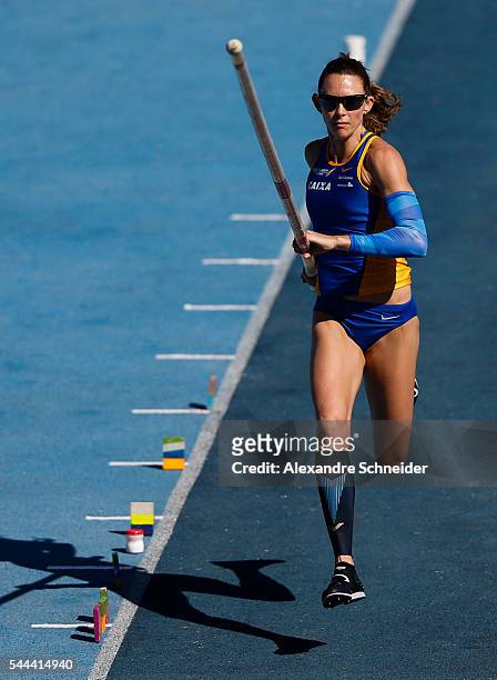 Fabiana Murer of Brazil competes in the Womens Pole Vault finals at Arena Caixa Complex to win the gold medal during day four of XXXV Brazil Caixa...