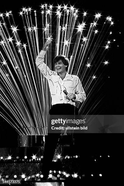 Singer Deam Reed 220 Singer Schulze Photos & High Res Pictures - Getty Images