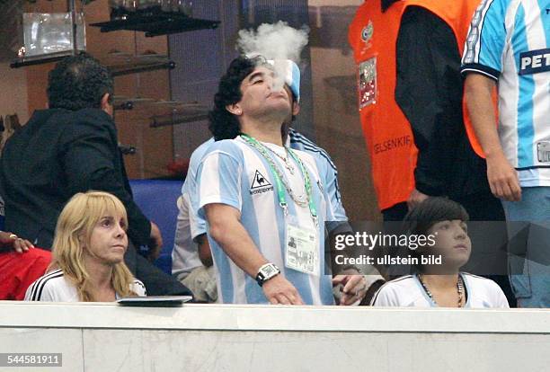 Diego Armando Maradona, ehemaliger Fussballspieler, Argentinien - als Zuschauer bei der FIFA WM 2006 in Deutschland beim Spiel der Gruppe C...