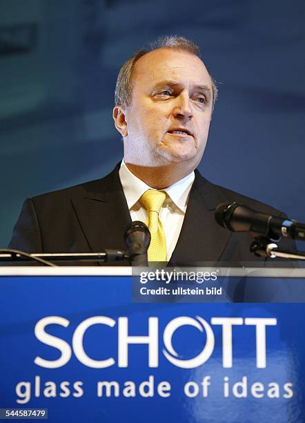 Udo Ungeheuer, Vorstandsvorsitzener der Schott AG