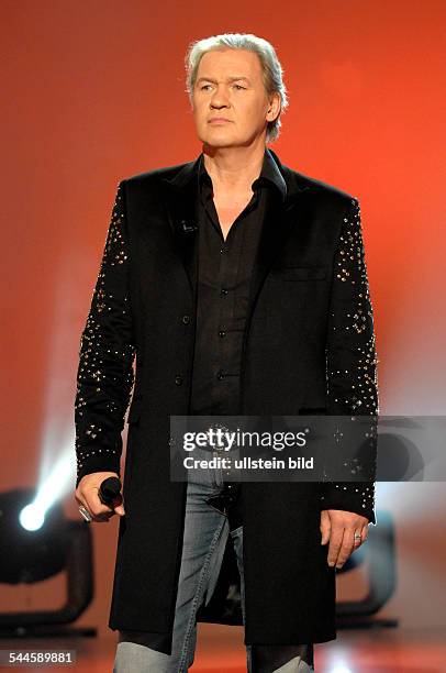 Logan, Johnny - Musician, Singer, Pop music, Ireland - performing at the tv-show "Aktuelle Schaubude" in Germany -