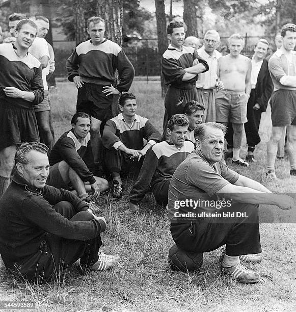 World Cup in Switzerland Coach Sepp Herberger and the German squad are taking a break from their training in Spiez - July 1954