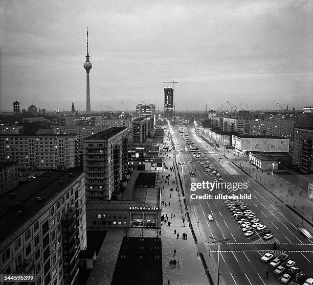 45 Allee Stadt Stock Photos, HighRes Pictures, and Images Getty Images