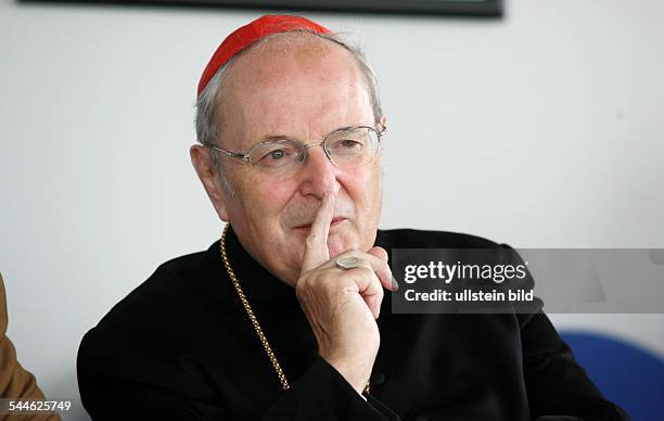 Meisner, Joachim Kardinal *-Erzbischof von Koeln, D- Portrait-