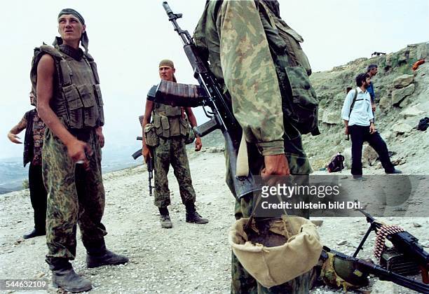 Russland, Tschetschenien - Tschetschenien-Konflikt - russische Soldaten - August 2003