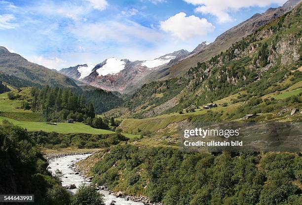 Austria, Ötztal: Valley near Obergurgl