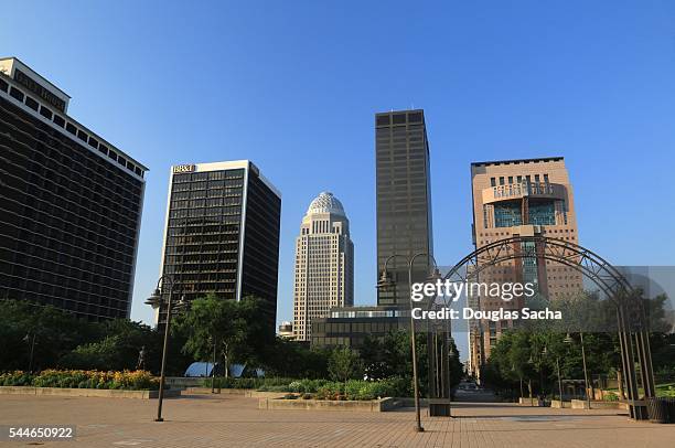 downtown skyline from belvedere plaza in louisville, kentucky, usa - louisville kentucky stock pictures, royalty-free photos & images