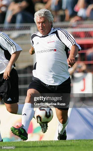 Juergen Sparwasser in action during the Football Legends Day at the Millerntor Stadium on September 4, 2005 in Hamburg, Germany.