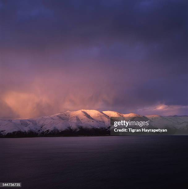 the last ray of winter sun - car blinker stock pictures, royalty-free photos & images