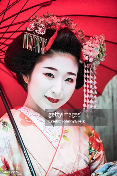 portrait of japanese maiko in traditional make up and kimono - geisha in training stock pictures, royalty-free photos & images