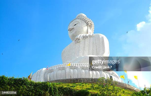 big buddha - großer buddha stock-fotos und bilder