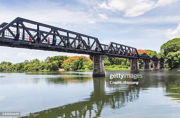 bridge on the river kwai over mae nam khwae noi, kanchanaburi, thailand - river kwai bridge stock-fotos und bilder