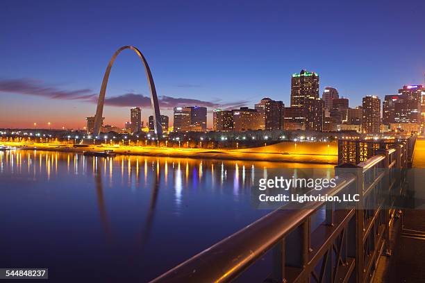 sunset in st. louis, missouri - missouri stock pictures, royalty-free photos & images