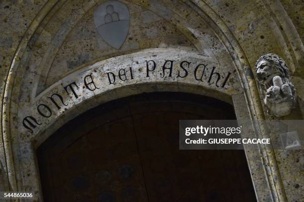 This picture shows the headquarters of the Monte dei Paschi di Siena bank on July 2, 2016 in Siena, in the Italian region of Tuscany. - Italy's...