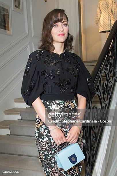 Marion Cotillard attends the Christian Dior Haute Couture Fall/Winter 2016-2017 show as part of Paris Fashion Week on July 4, 2016 in Paris, France.
