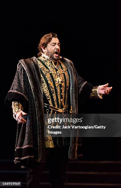 Spanish tenor Placido Domingo performs during the final dress rehearsal prior to the season premiere of the Metropolitan Opera/Pier Luigi Samaritani...