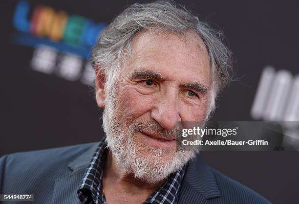 Actor Judd Hirsch arrives at the premiere of 20th Century Fox's 'Independence Day: Resurgence' at TCL Chinese Theatre on June 20, 2016 in Hollywood,...