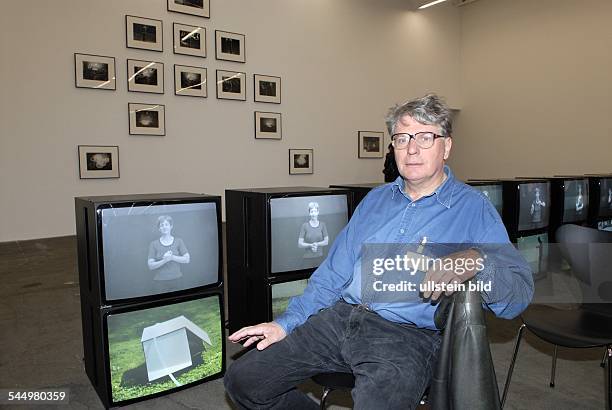 Roman Singer Roman Signer Photos and Premium High Res Pictures - Getty Images