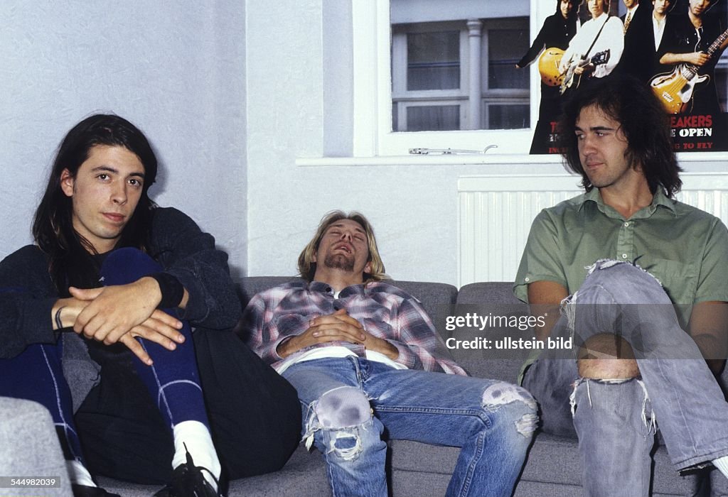Nirvana - Band, Grunge, USA - From left: Dave Grohl, Kurt Cobain, Krist Novoselic during an interview in London, UK - 20.08.1991