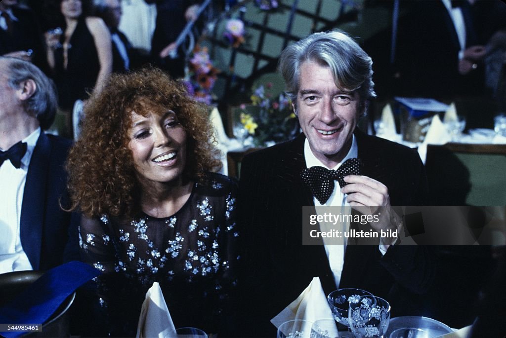 Carrell, Rudi Entertainer, Netherlands with his wife Anke... News