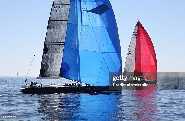 France - Saint-Tropez St. Tropez: Les Voiles de Saint Tropez 2007; wally yachts, GBR 94 "Magic Carpet", ITA 3108 "Indio" -