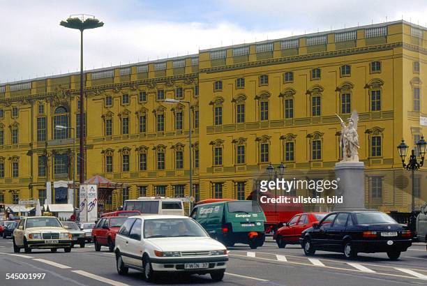 Germany, Berlin-Mitte - installation of a dummy of the former palace "Stadtschloss" of the German emperors at the historical site "Schlossplatz", the...