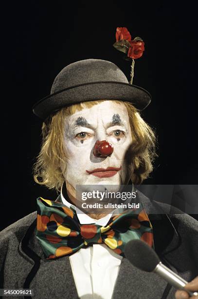 Heinz Ruehmann Germany Photos and Premium High Res Pictures - Getty Images
