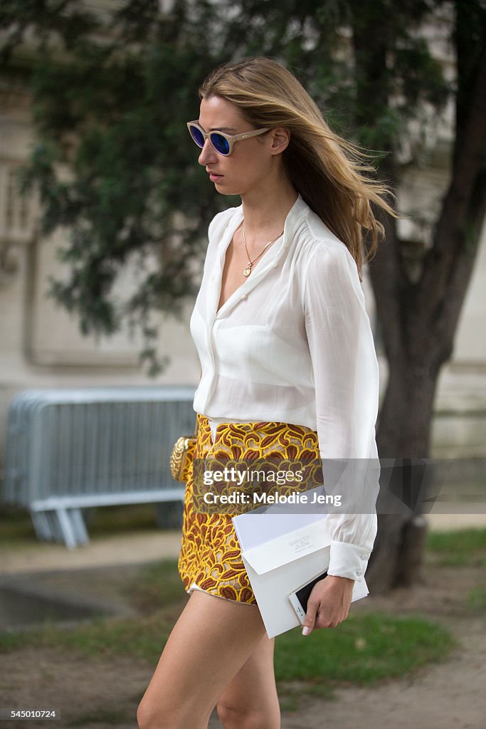 Street Style - Paris Fashion Week : Day Two - Haute Couture F/W 2016/2017