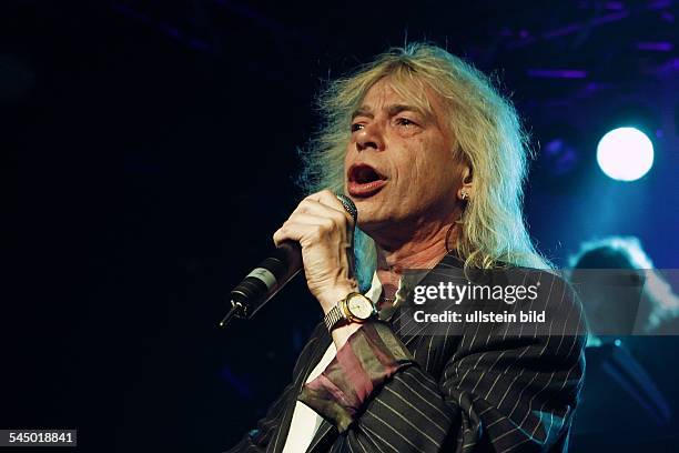 Magnum - Band, Hardrock, UK - Singer Bob Catley performing in Berlin, Germany, Postbahnhof