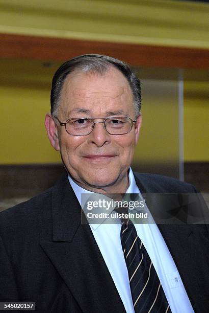 Sadoli Rudolf Rudolf Dreßler Photos and Premium High Res Pictures - Getty Images