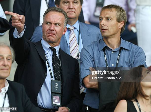 Klinsmann, Juergen - Football, Coach, FC Bayern Munich, Germany - and Karl-Heinz Rummenigge at the Ernst Happel Stadium in Vienna , Germany - Spain...
