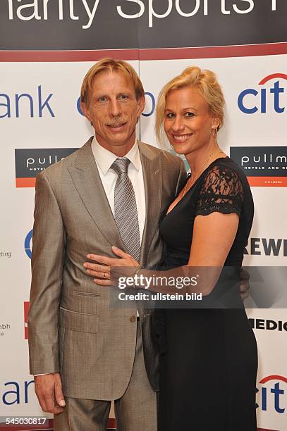 Daum, Christoph - Football, Coach, 1. FC Koeln, Germany - with wife Angelika Camm at the Charity Sports Night at the Pullman Hotel in Cologne, Germany