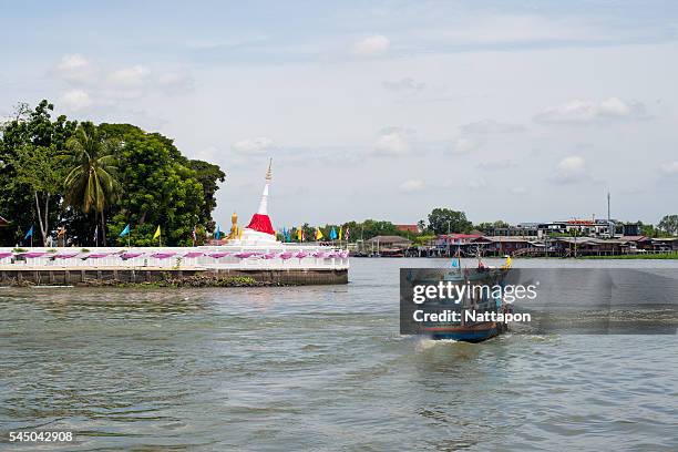 local life in kred island in nonthaburi, thailand. - nonthaburi province stock pictures, royalty-free photos & images