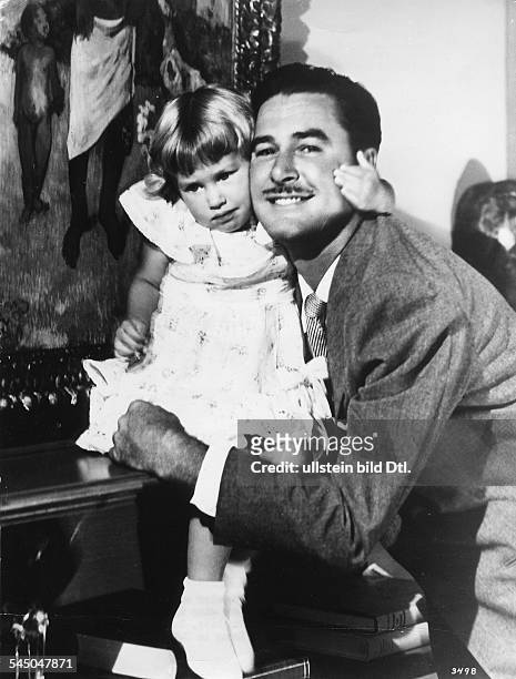 Flynn, Errol *-+Schauspieler, Australien- mit seiner Tochter Rory- undatiert