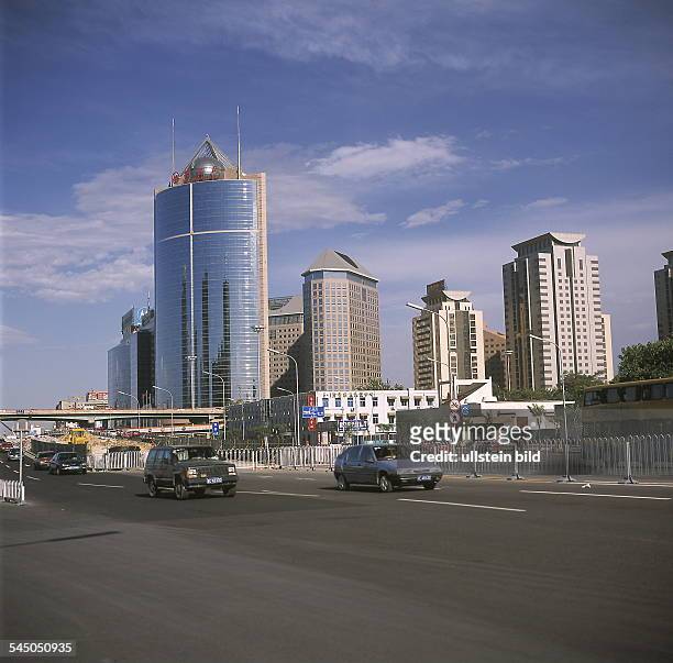 Moderne Büro- und Verwaltungsgebäude in der Jianguomenwai Avenue - 2001