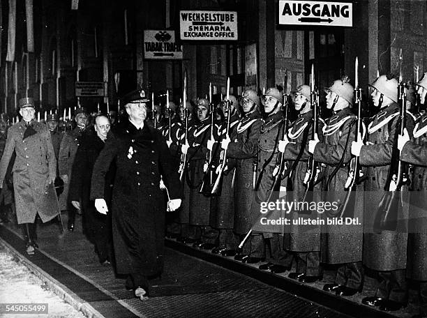 Horthy de Nagybanya, Miklos - Politician, Officer, Austria-Hungary *1868-1957+ - with Bundespraesident Wilhelm Miklas during his visit in Vienna -...