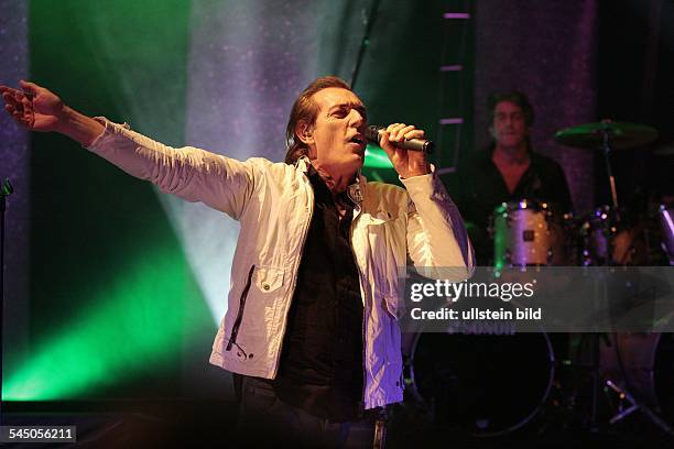 Muenchener Freiheit - Band, Pop music, Germany - Singer Stefan Zauner performing in Berlin, Germany, Friedrichstadtpalast