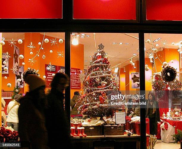 66 Weihnachten Schaufenster Stock Photos and High-Res Images