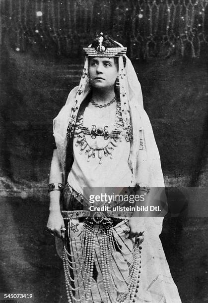 Duse, Eleonora *03.10.1858-+Schauspielerin, I- als 'Cleopatra'- undatiert