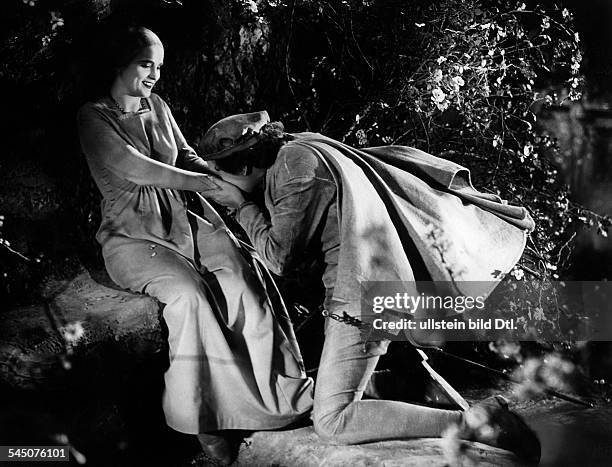 Faust Germany Faust Eine Deutsche Volkssage Photos and Premium High Res Pictures ...