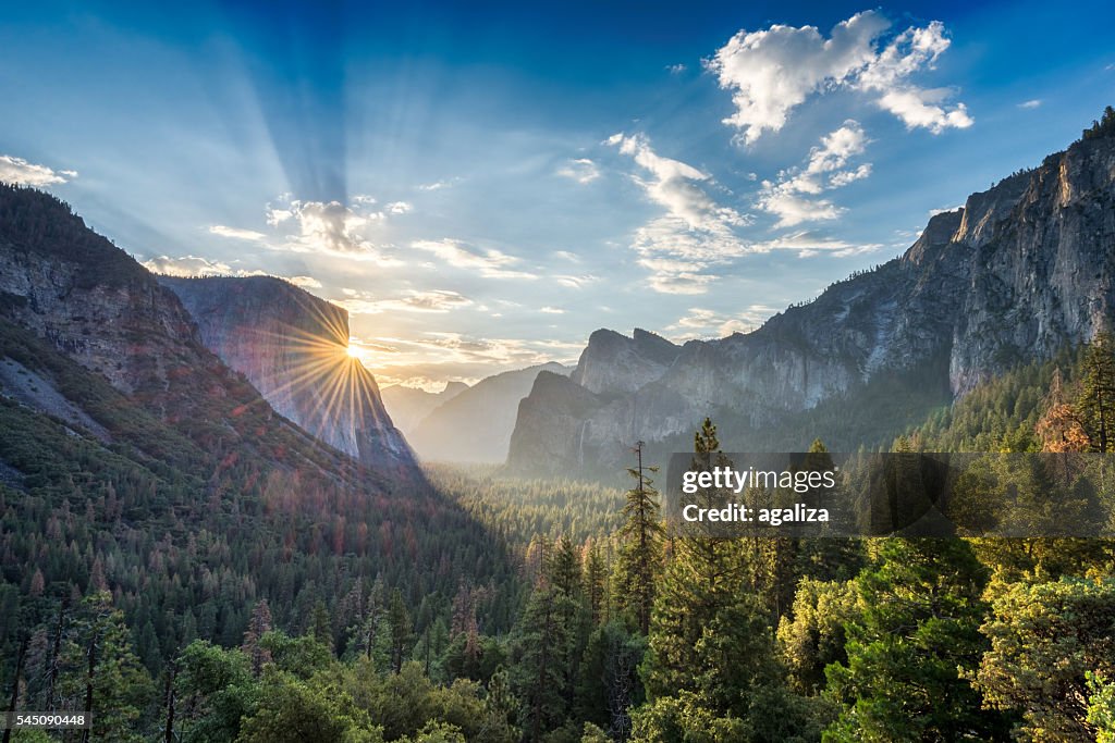 Sunrise at Yosemite National Park