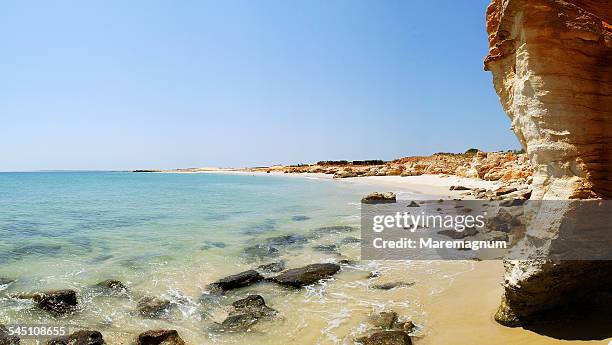 dampier peninsula, cape leveque, the beach - cape leveque stock pictures, royalty-free photos & images