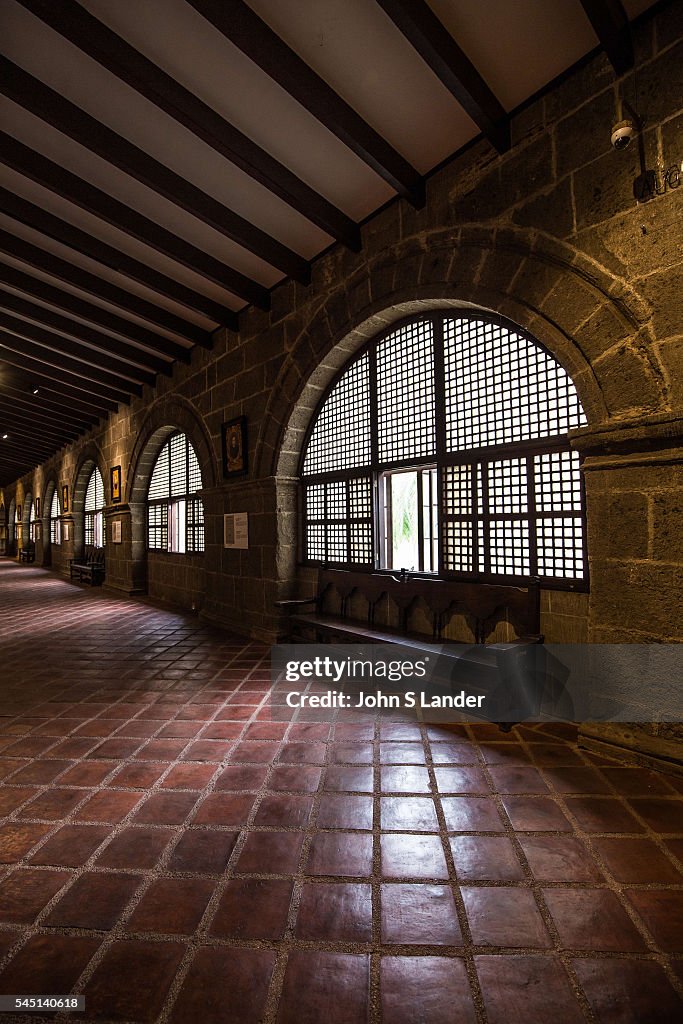 Filipino Capiz Shell Windows - Windows made of capiz shells were ...