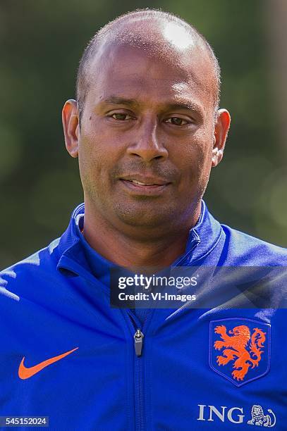 Coach Aron Winter of The Netherlands U19 during a training session of Netherlands U19 at July 5, 2016 in Heelsum, The Netherlands.