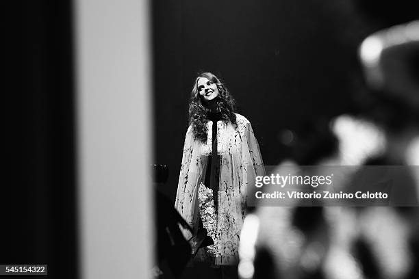 Model prepares backstage prior to the Georges Chakra Haute Couture Fall/Winter 2016-2017 show as part of Paris Fashion Week on July 5, 2016 in Paris,...