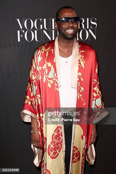 Stephen Galloway attends the Vogue Foundation Gala 2016 at Palais Galliera on July 5, 2016 in Paris, France.