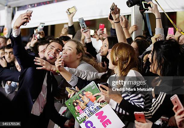 Zac Efron attends the Mike And Dave Need Wedding Dates fan premiere at Event Cinemas Parramatta on July 6, 2016 in Sydney, Australia.