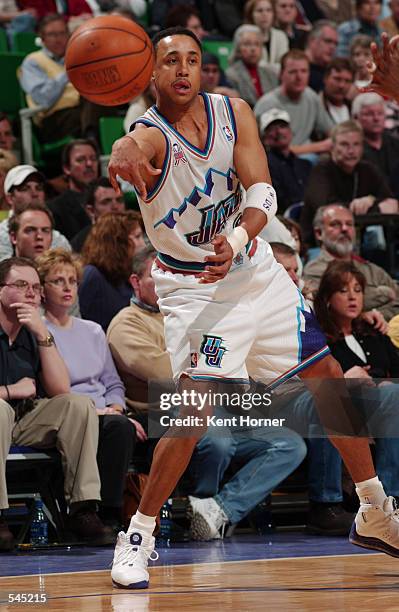 Guard John Starks of the Utah Jazz passes the ball during the NBA game against the Golden State Warriors at the Delta Center in Salt Lake City, Utah....